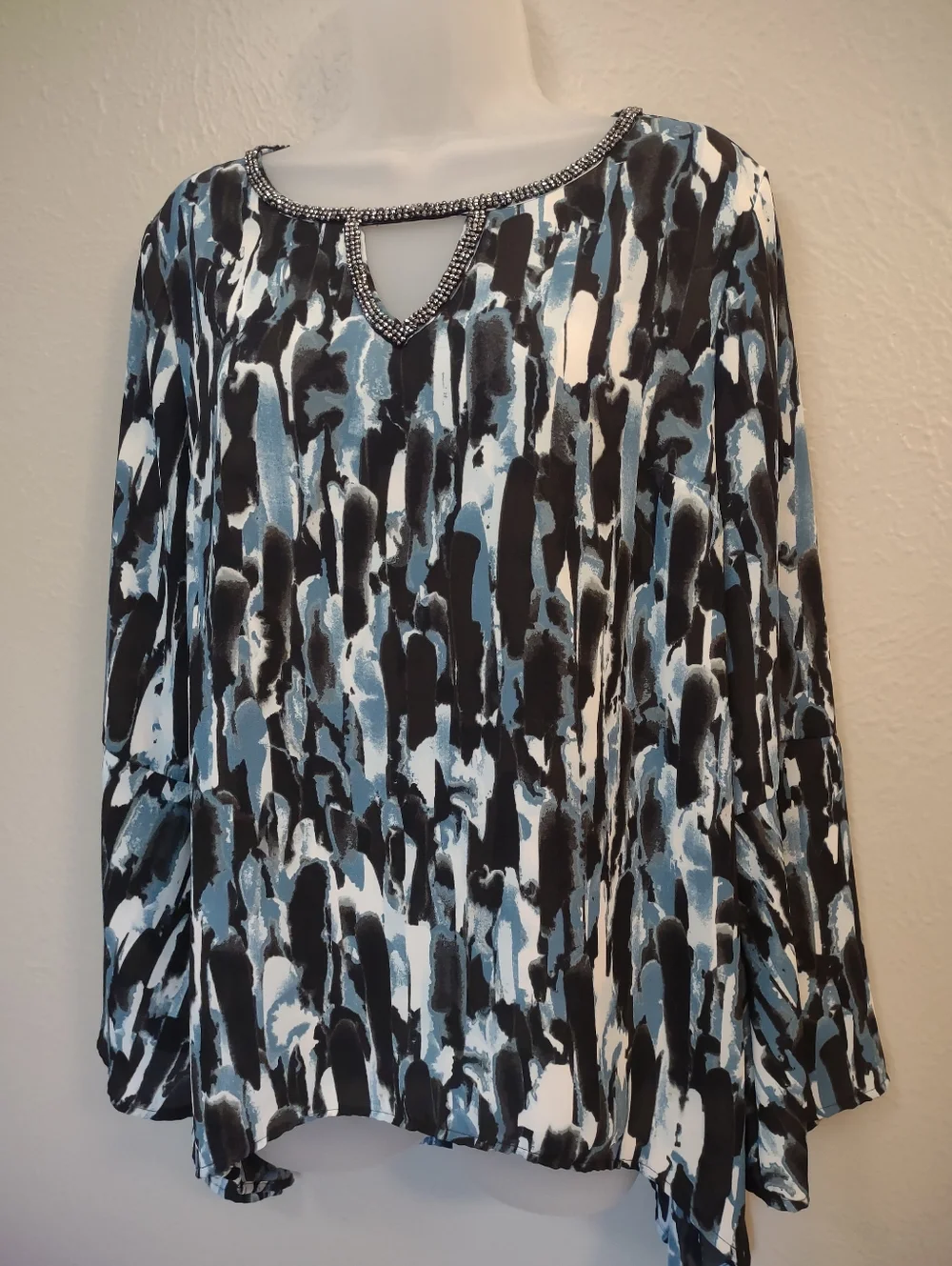 Juicy Couture Blue Abstract Print Rhinestone Keyhole Bell Sleeve Blouse Large